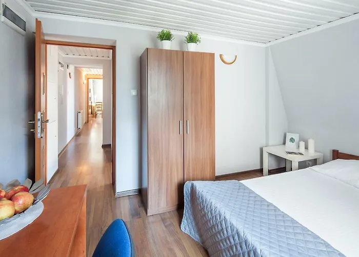 Sleepy3city Abrahama 16 Apartment *